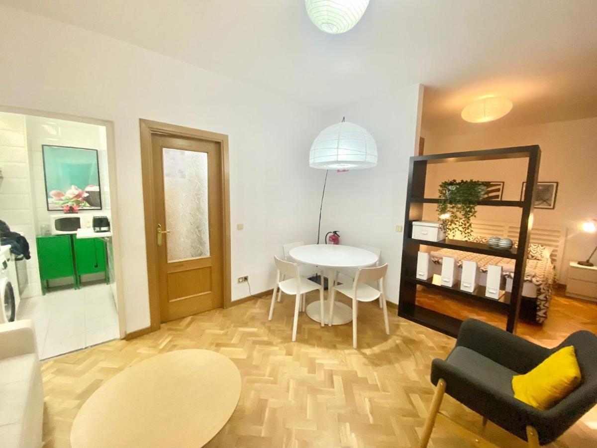 Centro Barrio Embajadores 01 Μαδρίτη Εξωτερικό φωτογραφία