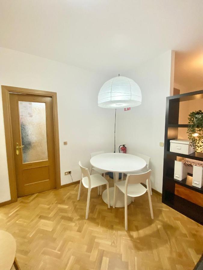 Centro Barrio Embajadores 01 Μαδρίτη Εξωτερικό φωτογραφία